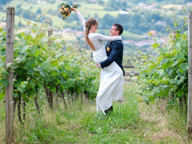 La boda de Jon y Alba en Bilbao, Vizcaya 671