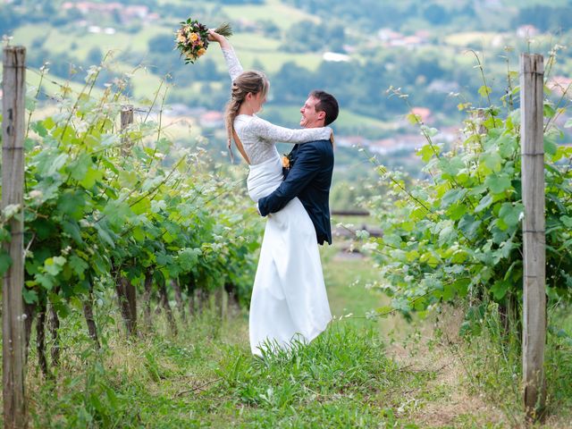 La boda de Jon y Alba en Bilbao, Vizcaya 672