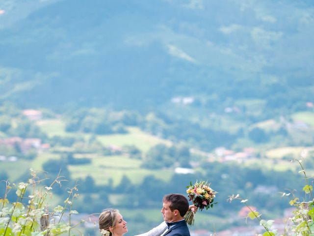 La boda de Jon y Alba en Bilbao, Vizcaya 679