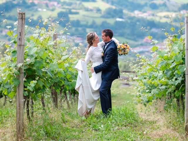 La boda de Jon y Alba en Bilbao, Vizcaya 686