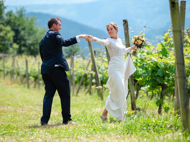 La boda de Jon y Alba en Bilbao, Vizcaya 702