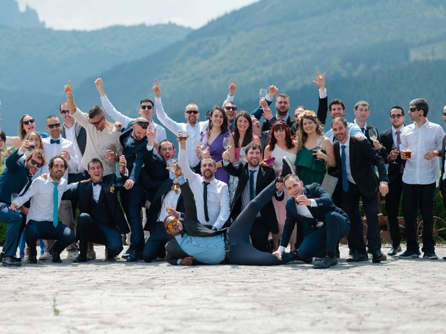 La boda de Jon y Alba en Bilbao, Vizcaya 715