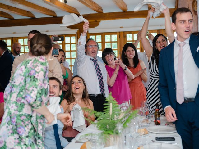 La boda de Jon y Alba en Bilbao, Vizcaya 746