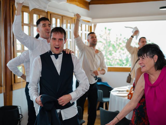 La boda de Jon y Alba en Bilbao, Vizcaya 809