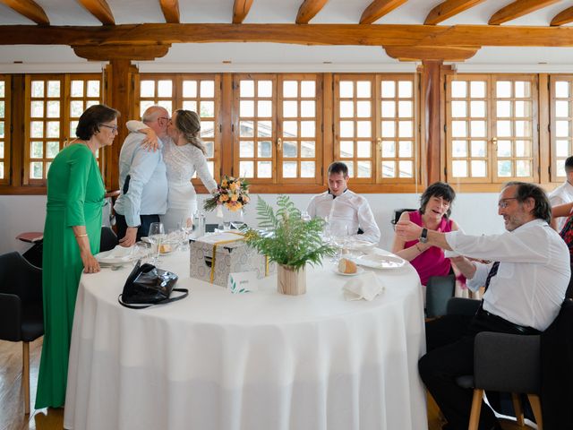 La boda de Jon y Alba en Bilbao, Vizcaya 811