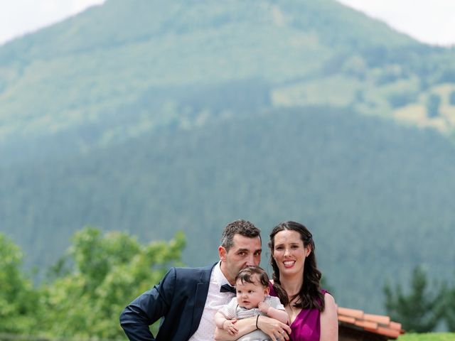 La boda de Jon y Alba en Bilbao, Vizcaya 817