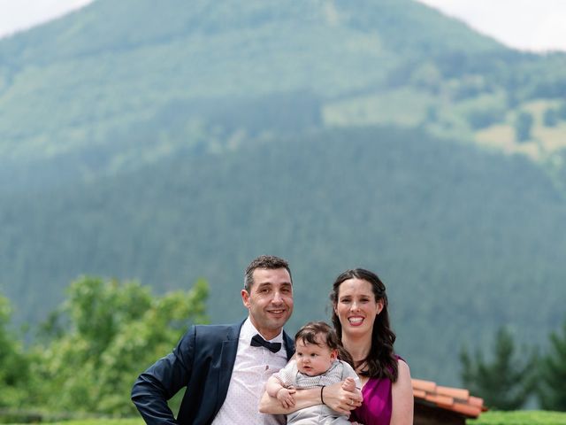 La boda de Jon y Alba en Bilbao, Vizcaya 819