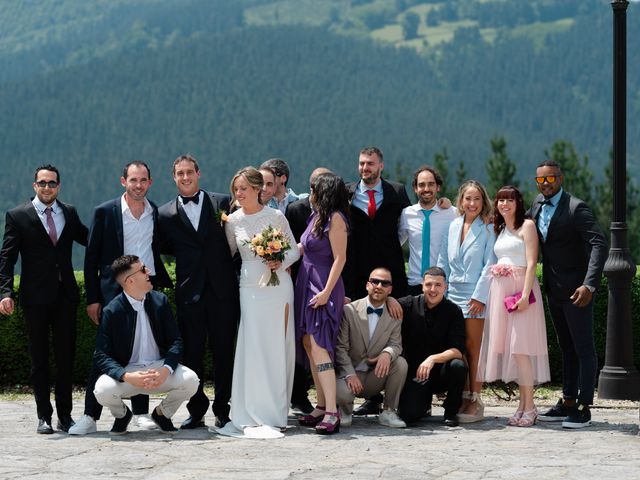 La boda de Jon y Alba en Bilbao, Vizcaya 825