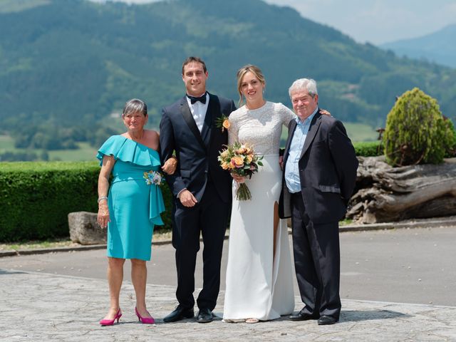 La boda de Jon y Alba en Bilbao, Vizcaya 827