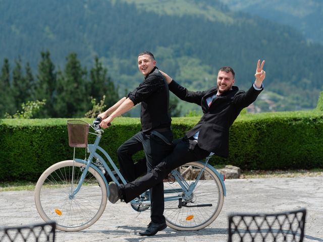 La boda de Jon y Alba en Bilbao, Vizcaya 831