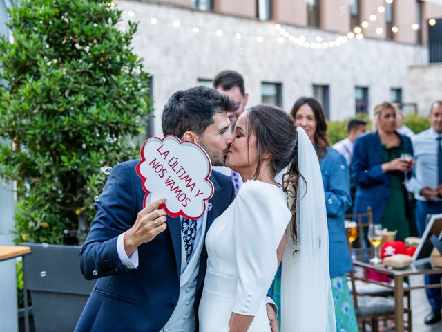 La boda de Víctor y Isabel en Valladolid, Valladolid 49
