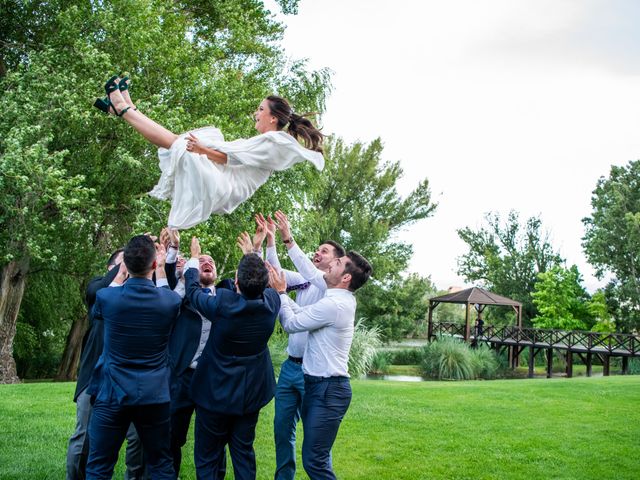 La boda de Víctor y Isabel en Valladolid, Valladolid 52