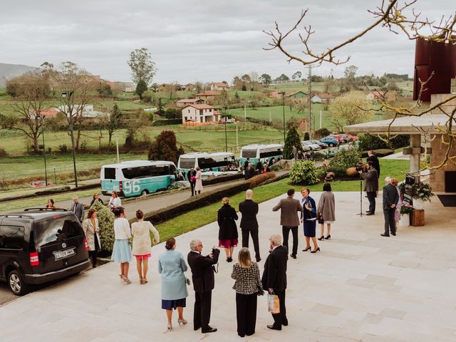 La boda de Zarina y Diego en San Cucao, Asturias 2