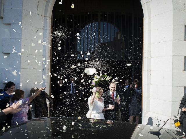 La boda de Xavier y Teresa en Fares, Girona 31