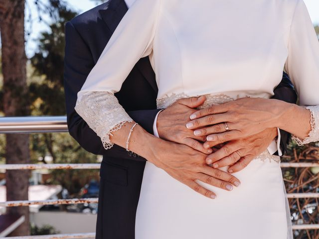 La boda de Miguel y Virginie en Valencia, Valencia 28