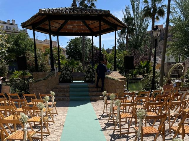 La boda de Héctor  y María del Mar en Ayora, Valencia 1