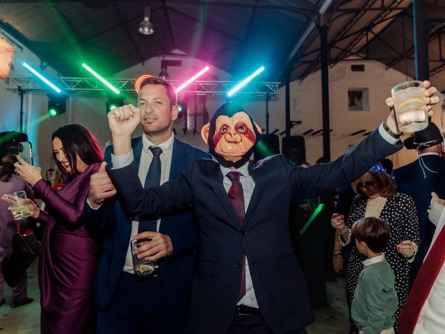 La boda de Juan y Marta en Montequinto, Sevilla 35