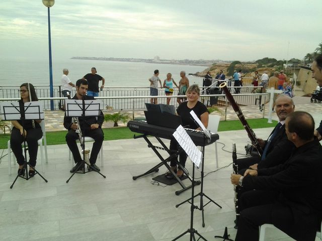 La boda de Javier y Daniela en Torrevieja, Alicante 6