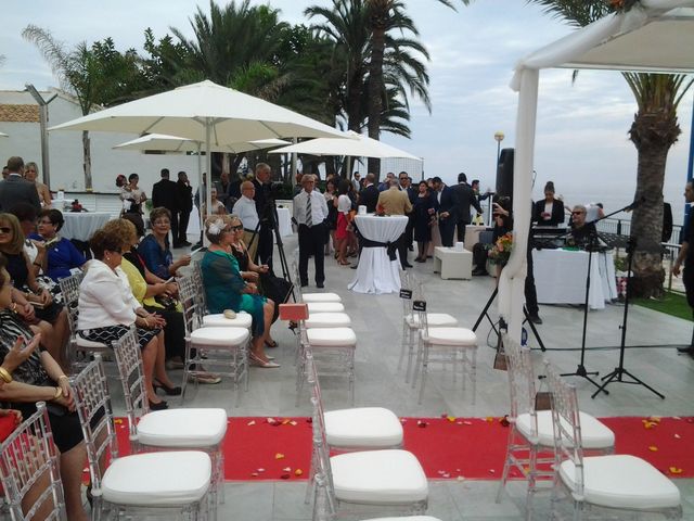 La boda de Javier y Daniela en Torrevieja, Alicante 8