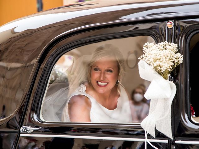 La boda de Dumitru y Azahara en Castelló/castellón De La Plana, Castellón 1