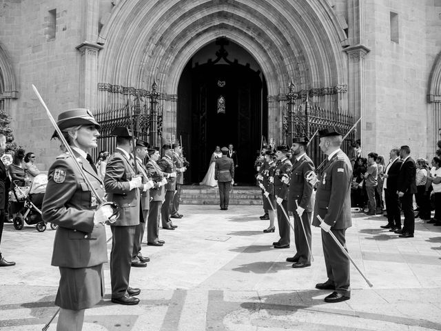 La boda de Dumitru y Azahara en Castelló/castellón De La Plana, Castellón 28