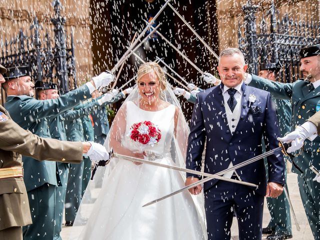 La boda de Dumitru y Azahara en Castelló/castellón De La Plana, Castellón 32