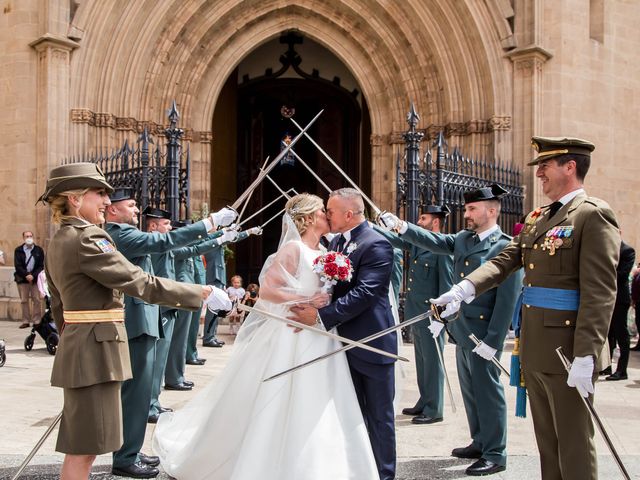 La boda de Dumitru y Azahara en Castelló/castellón De La Plana, Castellón 33