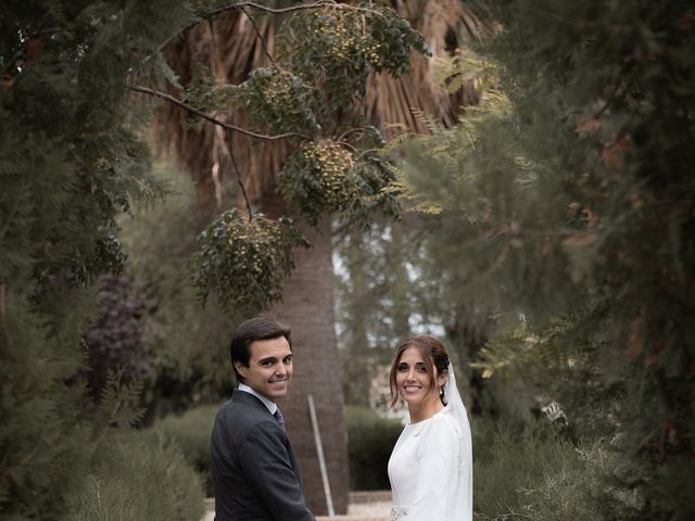 La boda de Álvaro y Isabel en Dos Hermanas, Sevilla 42