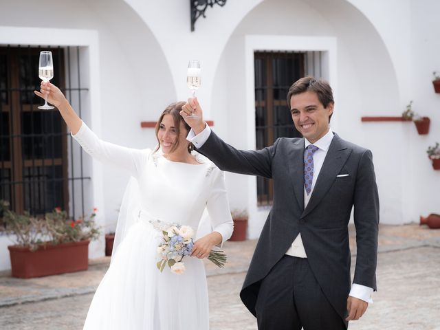 La boda de Álvaro y Isabel en Dos Hermanas, Sevilla 52