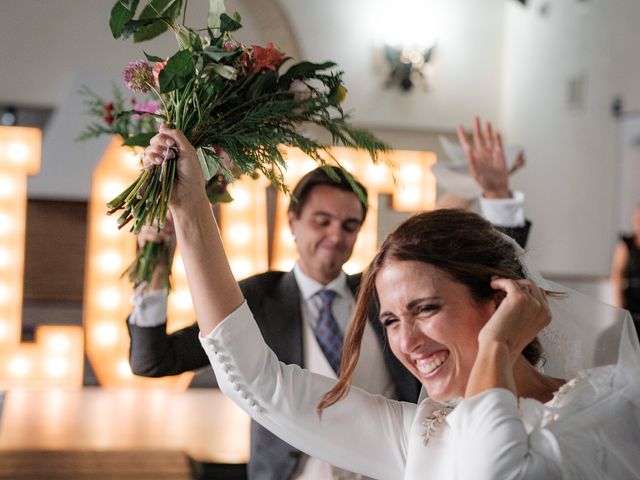 La boda de Álvaro y Isabel en Dos Hermanas, Sevilla 58