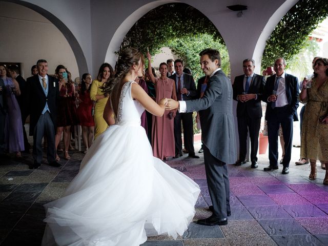 La boda de Álvaro y Isabel en Dos Hermanas, Sevilla 68