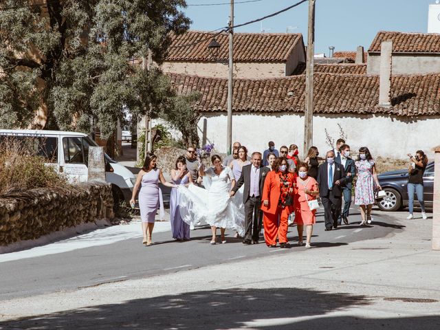 La boda de Maria y Mario en Oliva De Plasencia, Cáceres 9