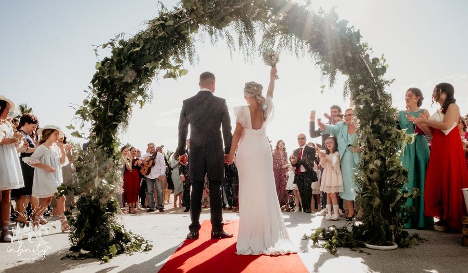 La boda de Daniel y Mar en Villanueva De La Serena, Badajoz