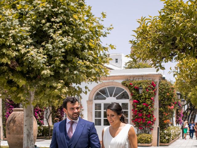 La boda de Alberto y Teresa en El Puerto De Santa Maria, Cádiz 35