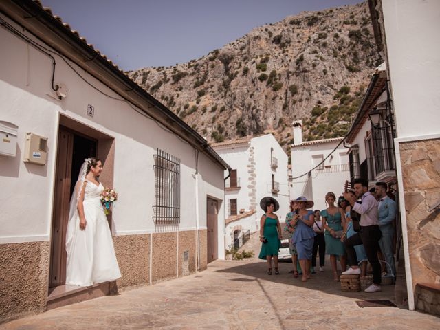 La boda de Manolo y Rocío en Ubrique, Cádiz 14