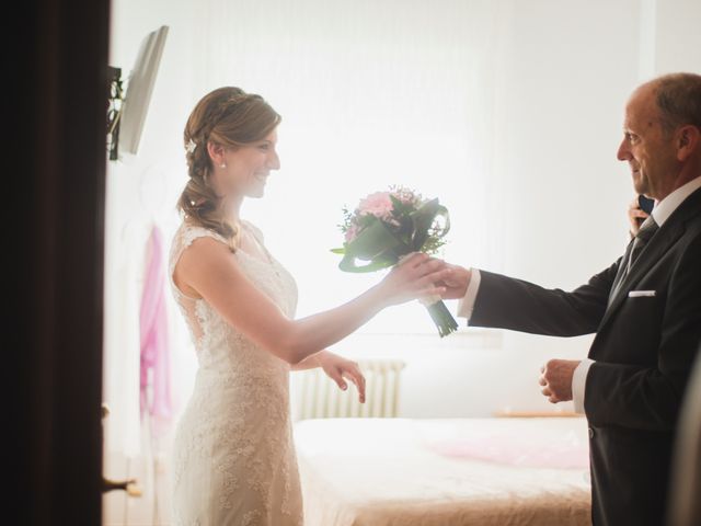 La boda de Pedro y Rebeca en Valdefresno, León 17