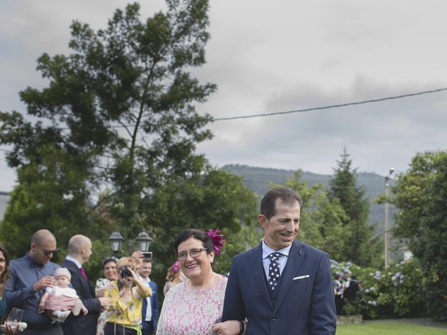 La boda de Marcos y Fátima en Viveiro (Casco Urbano), Lugo 75