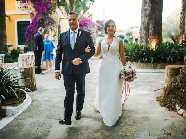 La boda de Jaime Valdeolivas y Sandra Requena en Godella, Valencia 10