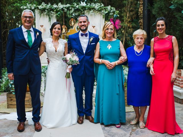 La boda de Jaime Valdeolivas y Sandra Requena en Godella, Valencia 16