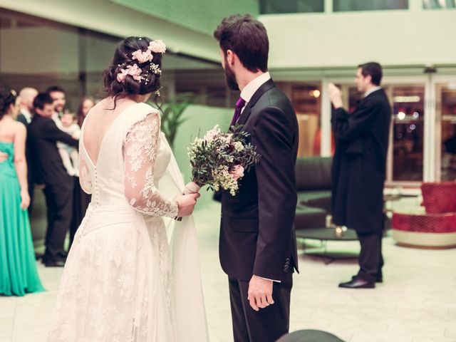 La boda de Alida y Héctor en Madrid, Madrid 12