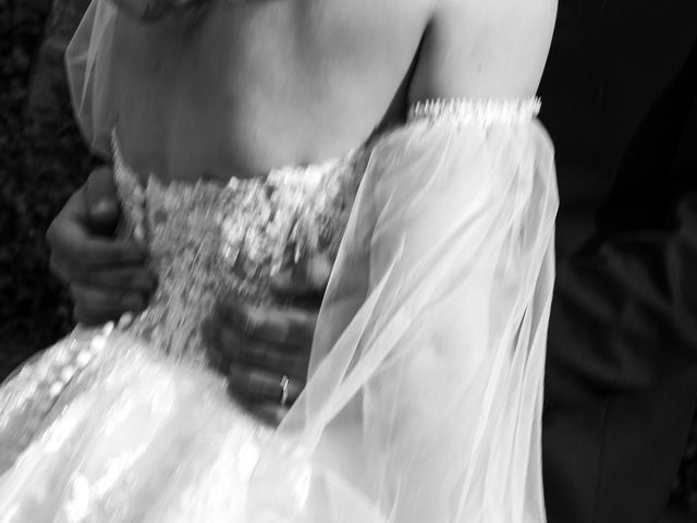 La boda de Miguel y Sandra en Sotos De Sepulveda, Segovia 93