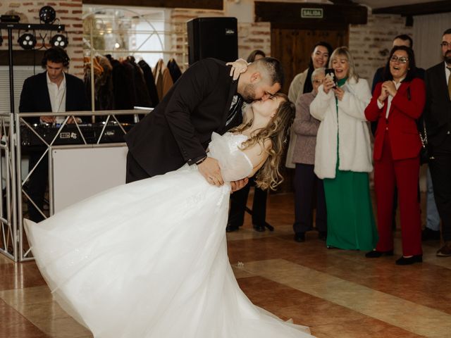 La boda de Miguel y Sandra en Sotos De Sepulveda, Segovia 155