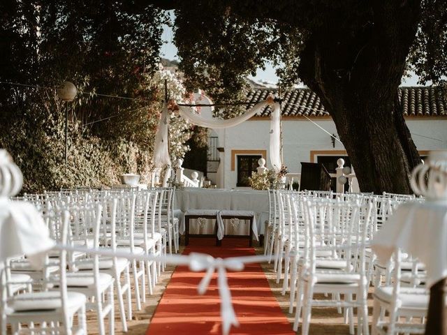 La boda de Carlos y Vanesa en Prado Del Rey, Cádiz 30