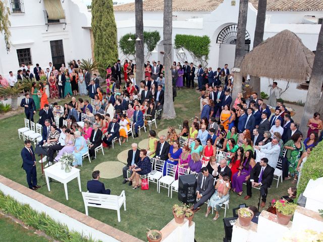 La boda de Alicia y Rafa en Mairena Del Alcor, Sevilla 1