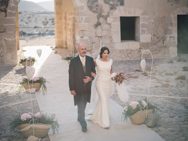 La boda de Luis y Danae en Los Escullos, Almería 9