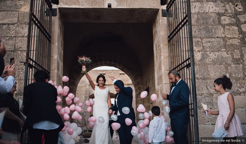 La boda de Luis y Danae en Los Escullos, Almería