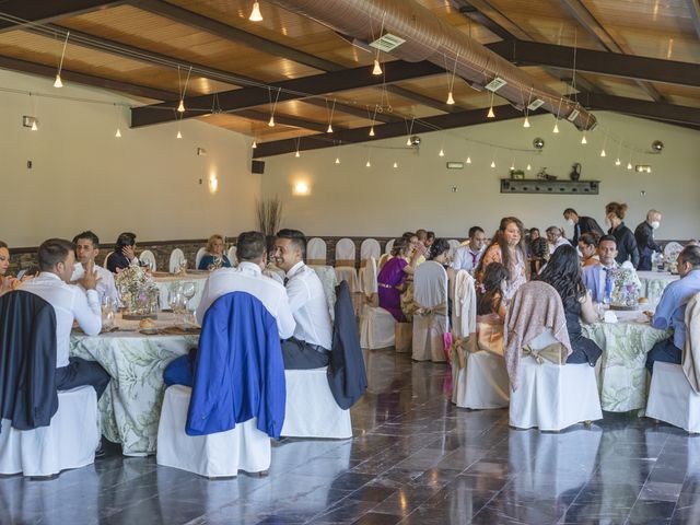 La boda de Fernanda y Maria en Naveces, Asturias 14