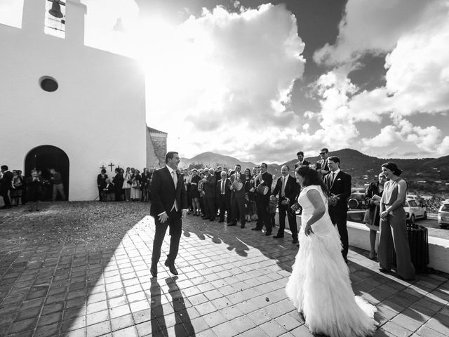 La boda de Toni y Ines en Sant Agustí Des Vedrà/sant Agustí Del Ve, Islas Baleares 12