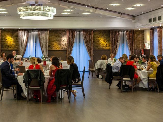 La boda de Berna y Claudia en Gijón, Asturias 31