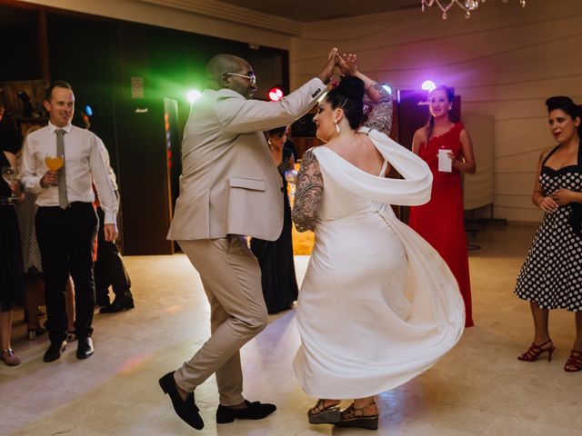 La boda de Jonathan y Marta en Castelló/castellón De La Plana, Castellón 74